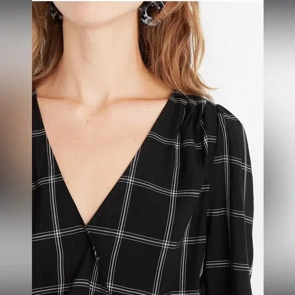 Madewell Wrap Top Size S - Picture 4 of 10